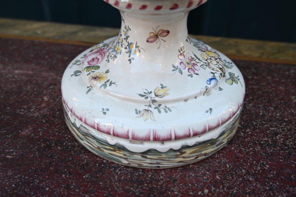 Important Vase Couvert En Faience  , Style Veuve Perrin Marseille XVIII-photo-2