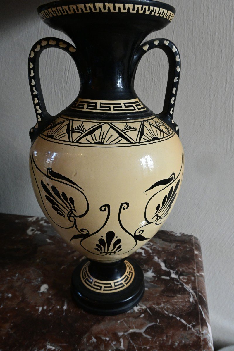 Black-figured Earthenware Amphora Vase In The Ancient Greek Taste-photo-3