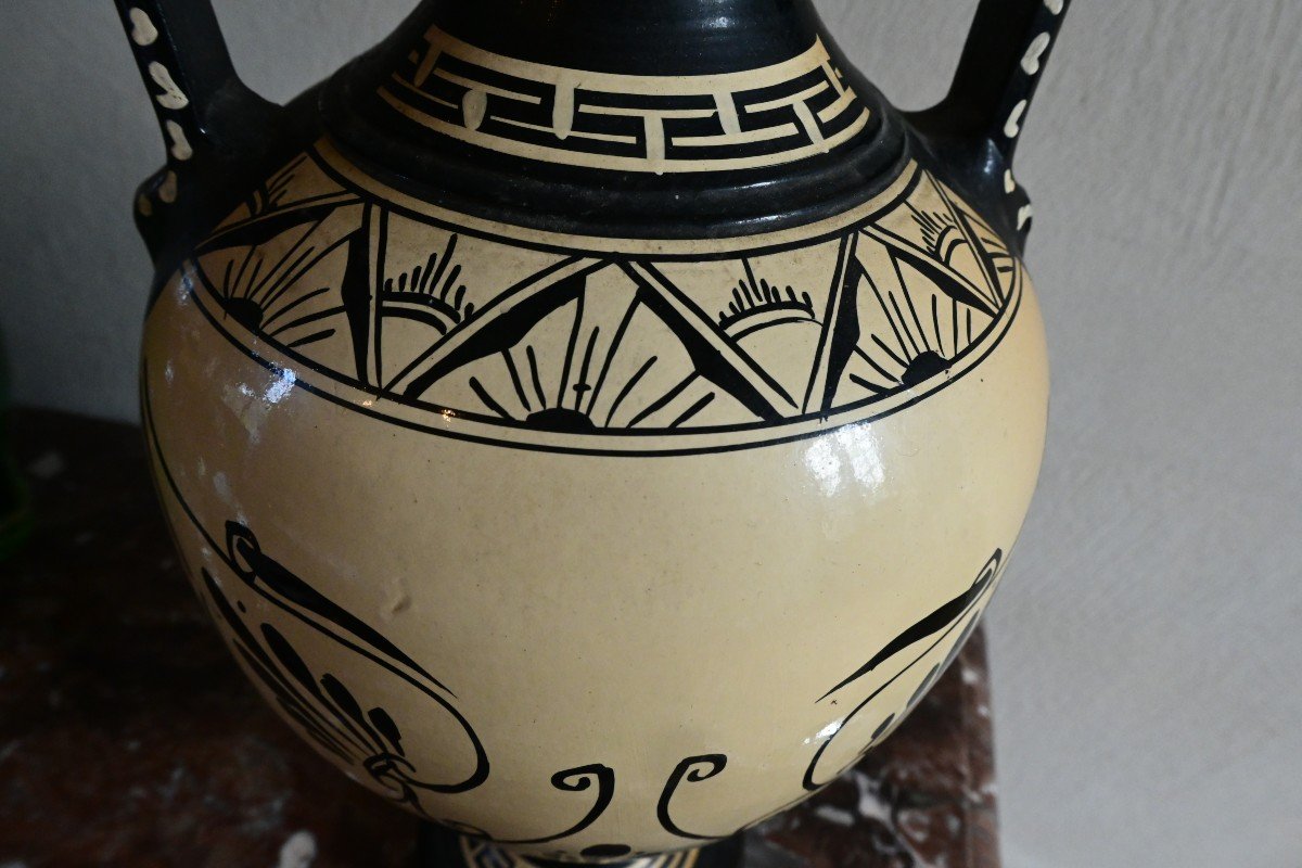 Black-figured Earthenware Amphora Vase In The Ancient Greek Taste-photo-4