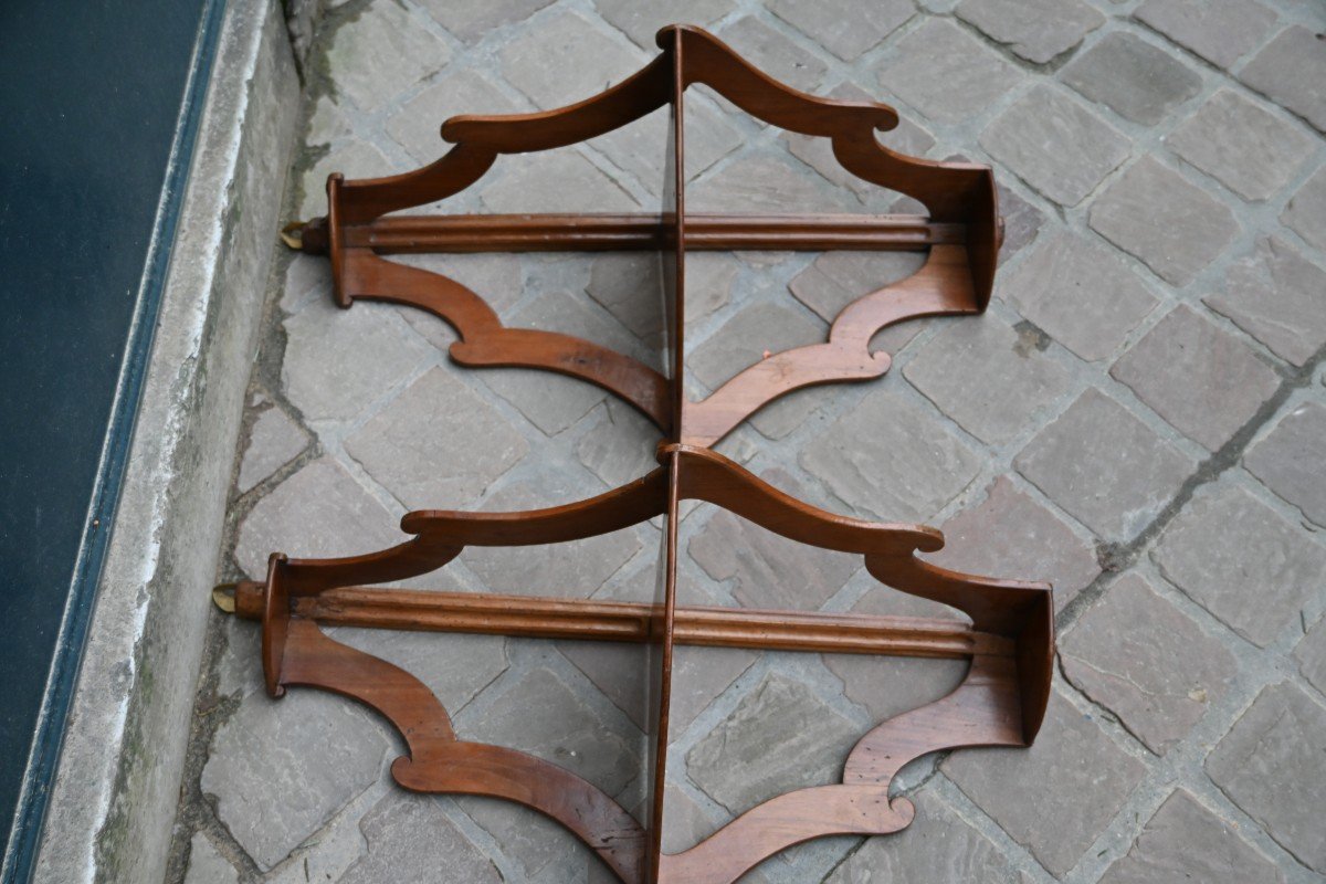 Pair Of Elegant 18th Century Corner Shelves-photo-3