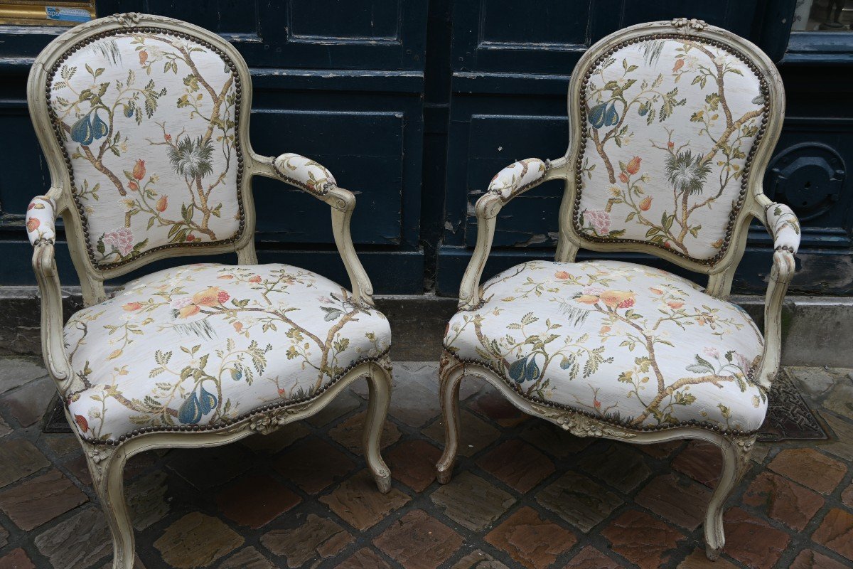 Pair Of Louis XV Period Cabriolet Armchairs From The 18th Century-photo-4