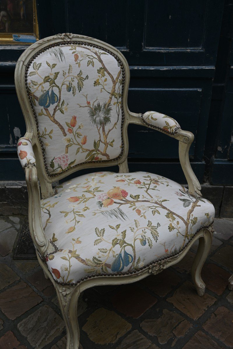 Pair Of Louis XV Period Cabriolet Armchairs From The 18th Century-photo-5