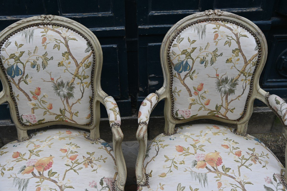 Pair Of Louis XV Period Cabriolet Armchairs From The 18th Century-photo-7