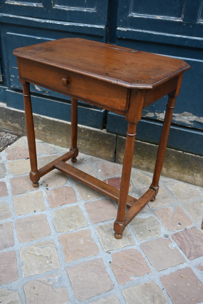 Small Walnut Louis XIV Period-photo-1