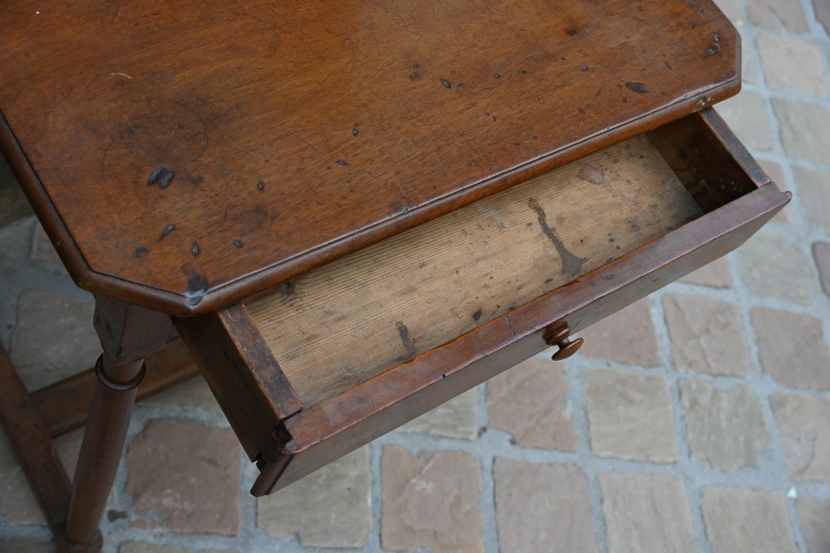 Small Walnut Louis XIV Period-photo-6