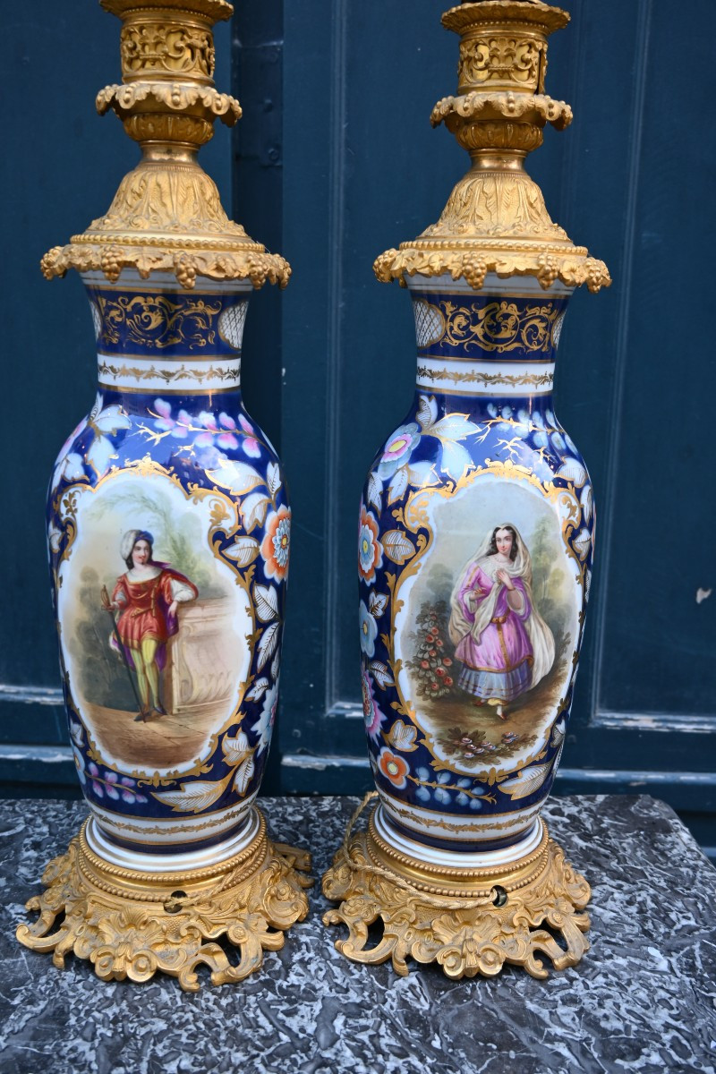 Important Pair Of 19th Century Bayeux Porcelain Lamps