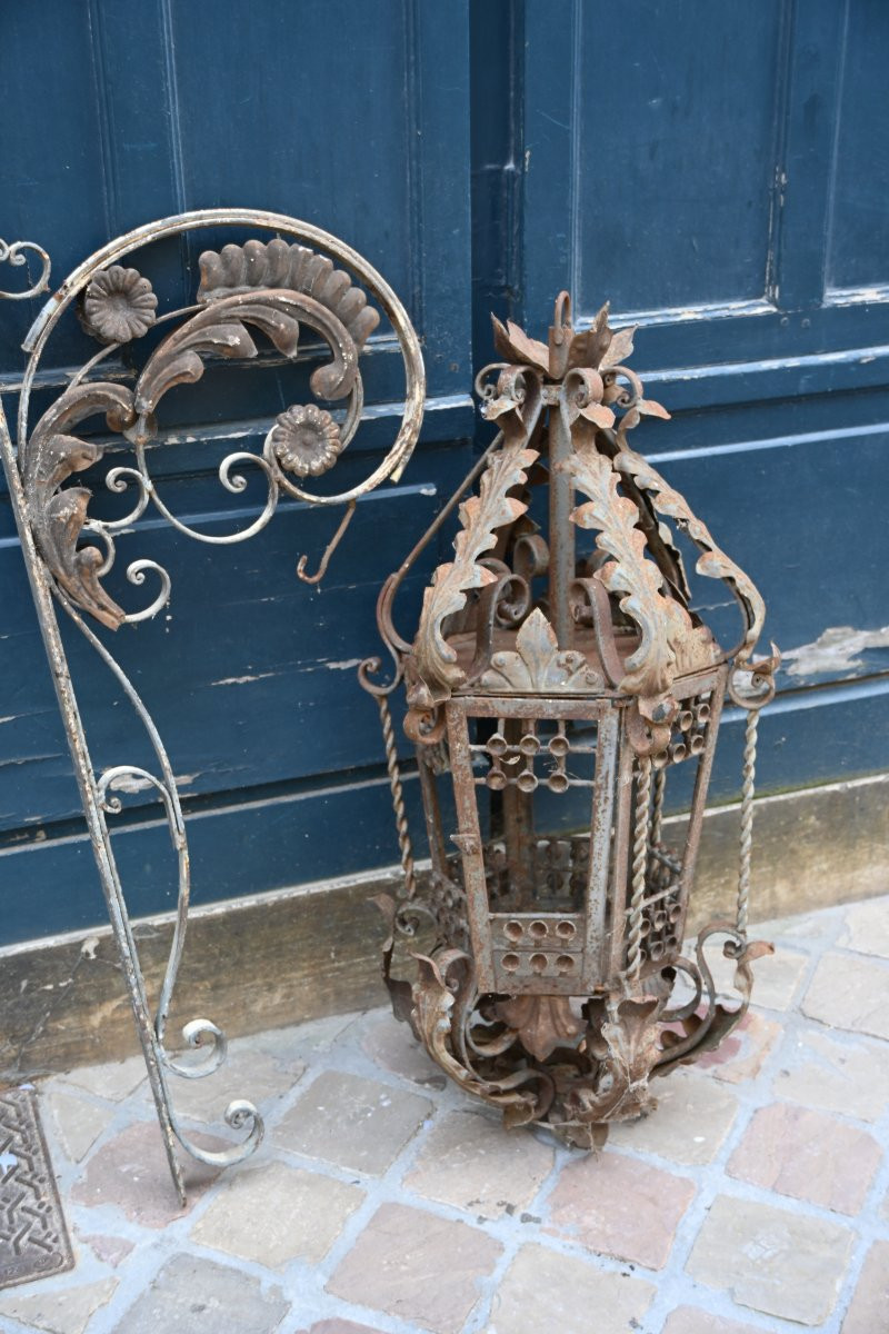 Large Wrought Iron Lantern With 19th Century Bracket-photo-4