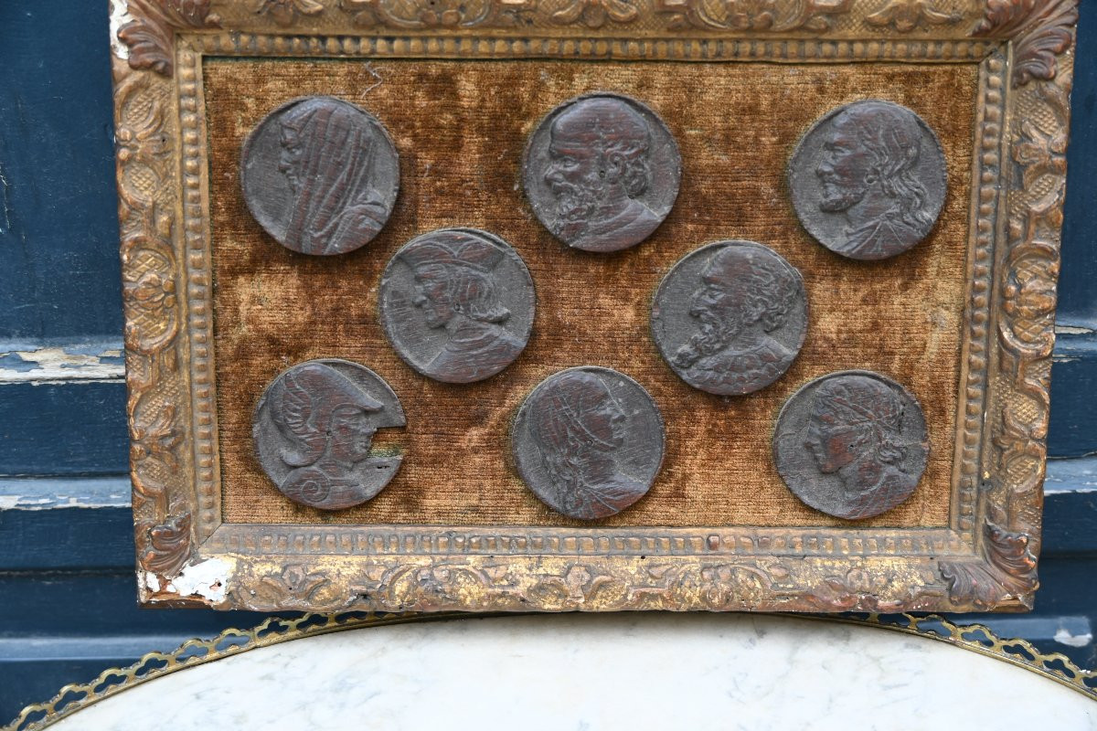 Set Of Nine Medallions Of Wooden Profiles XVII, -photo-1