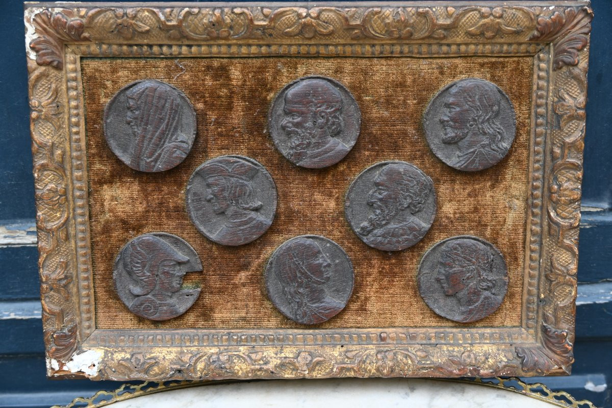 Set Of Nine Medallions Of Wooden Profiles XVII, -photo-2