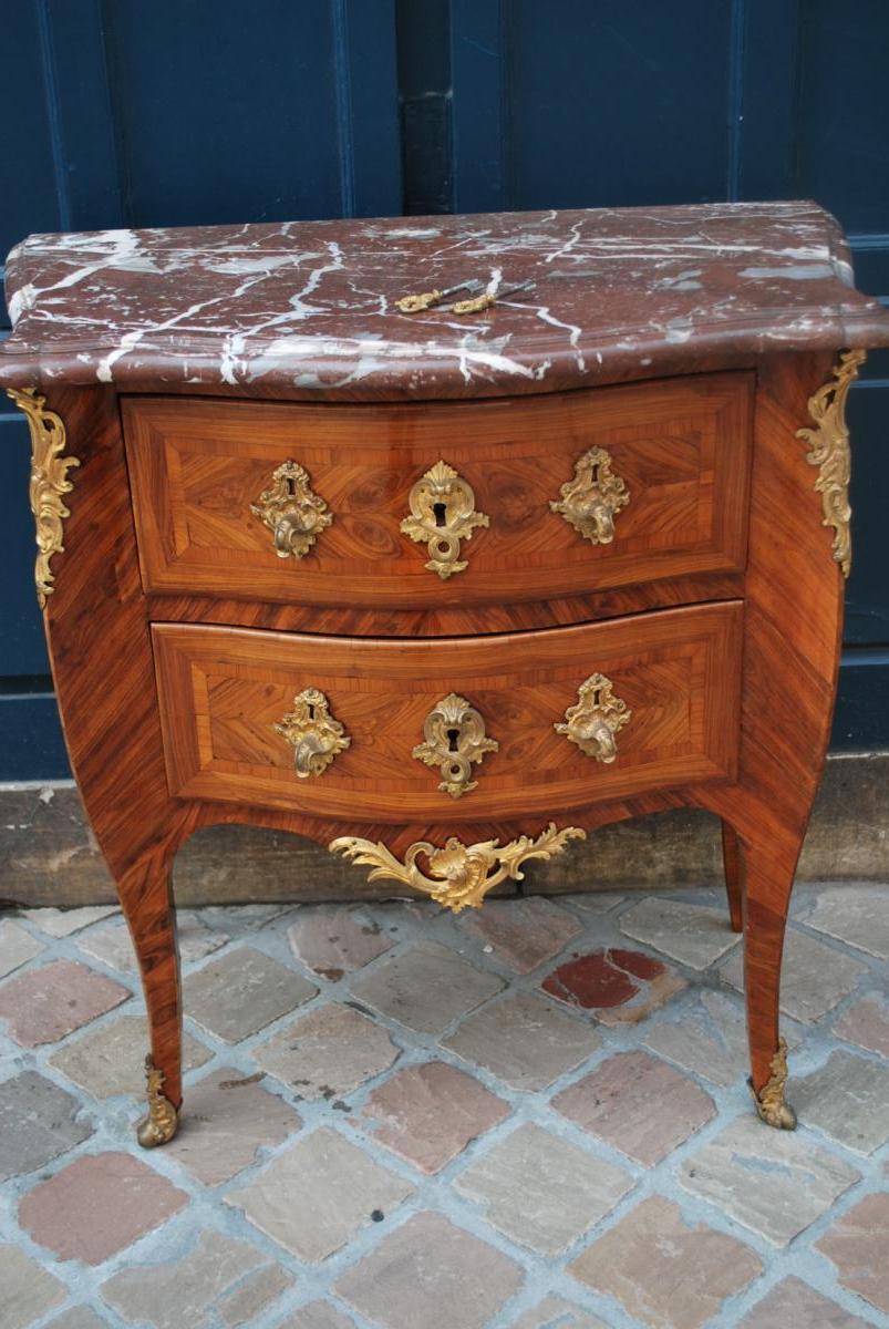 Petite Commode Sauteuse D Entre Deux D époque Louis XV-photo-1