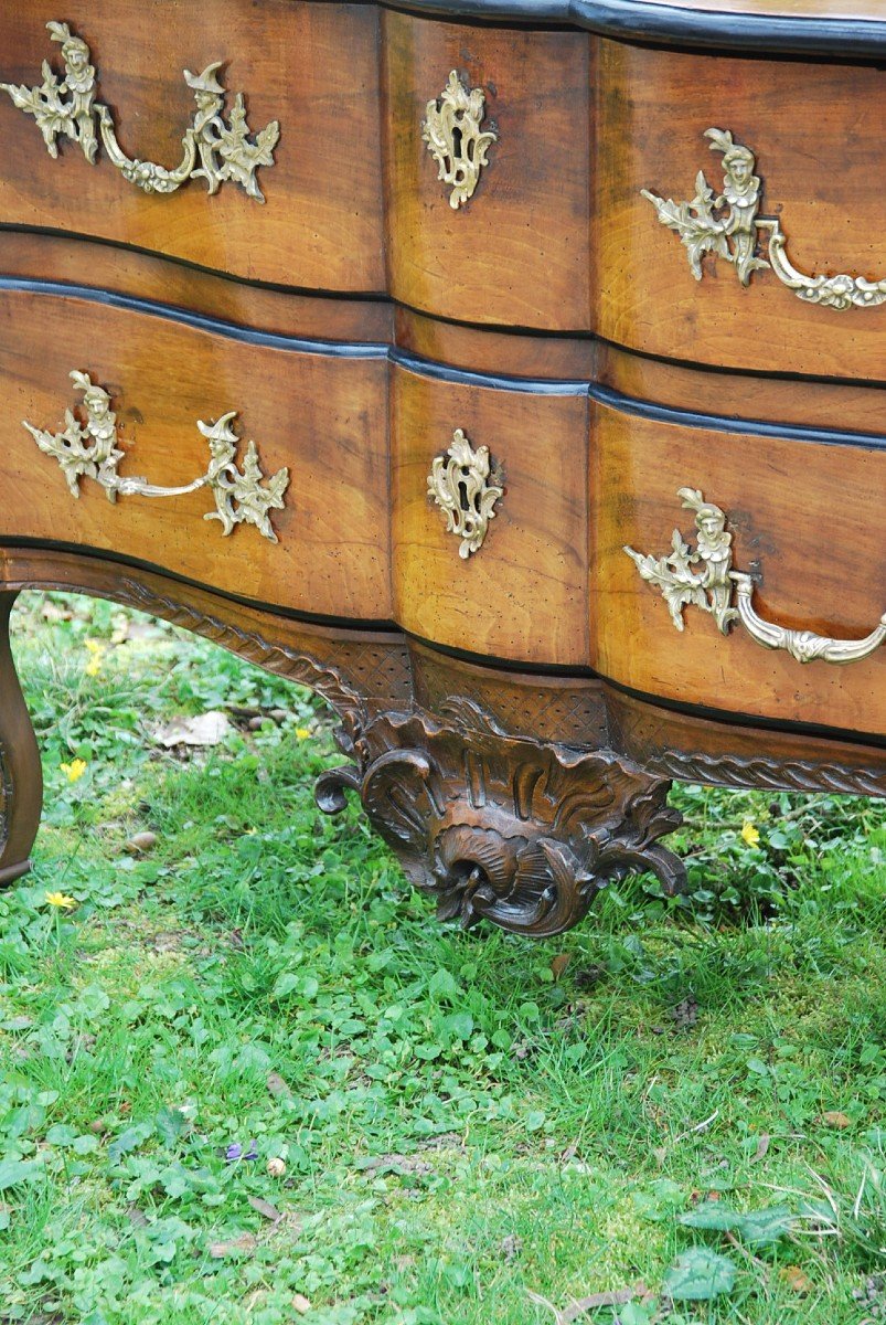 Importante Commode En Noyer Par Hache , époque Louis XV-photo-3