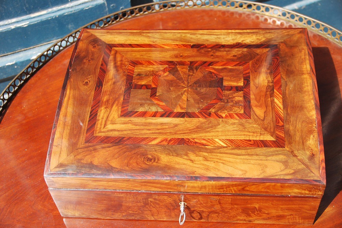 Coffret En Bois De Placage D époque Louis XIV-photo-2