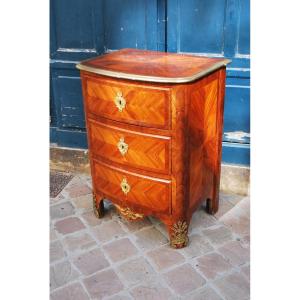 Small Regency Style Chest Of Drawers 