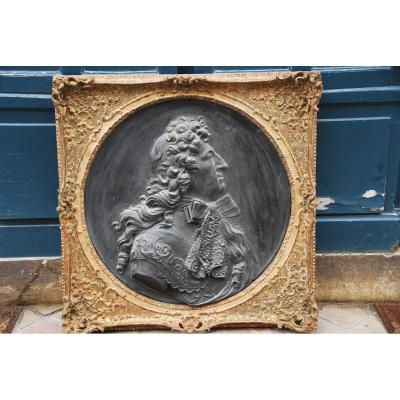 Grand Médaillon En Plâtre Patiné , Profil De Louis XIV