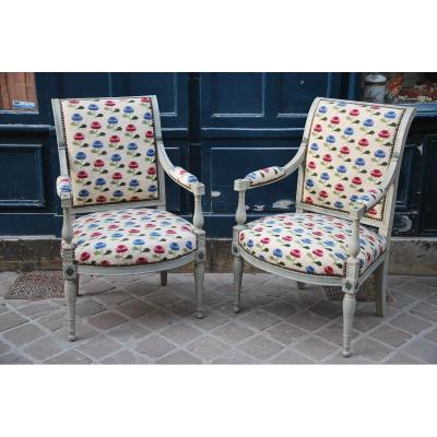 Paire De Fauteuils En Bois Laqué D époque Directoire 