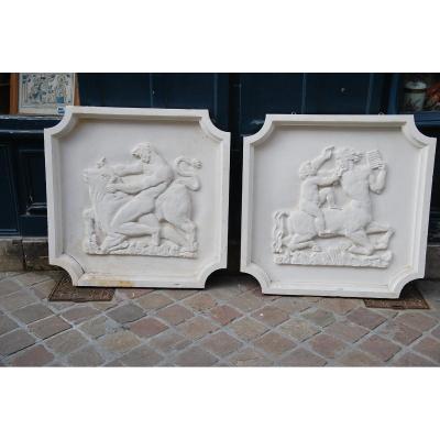 Pair Of Large Bas Reliefs In Plaster In Antique, Circa 1930-40