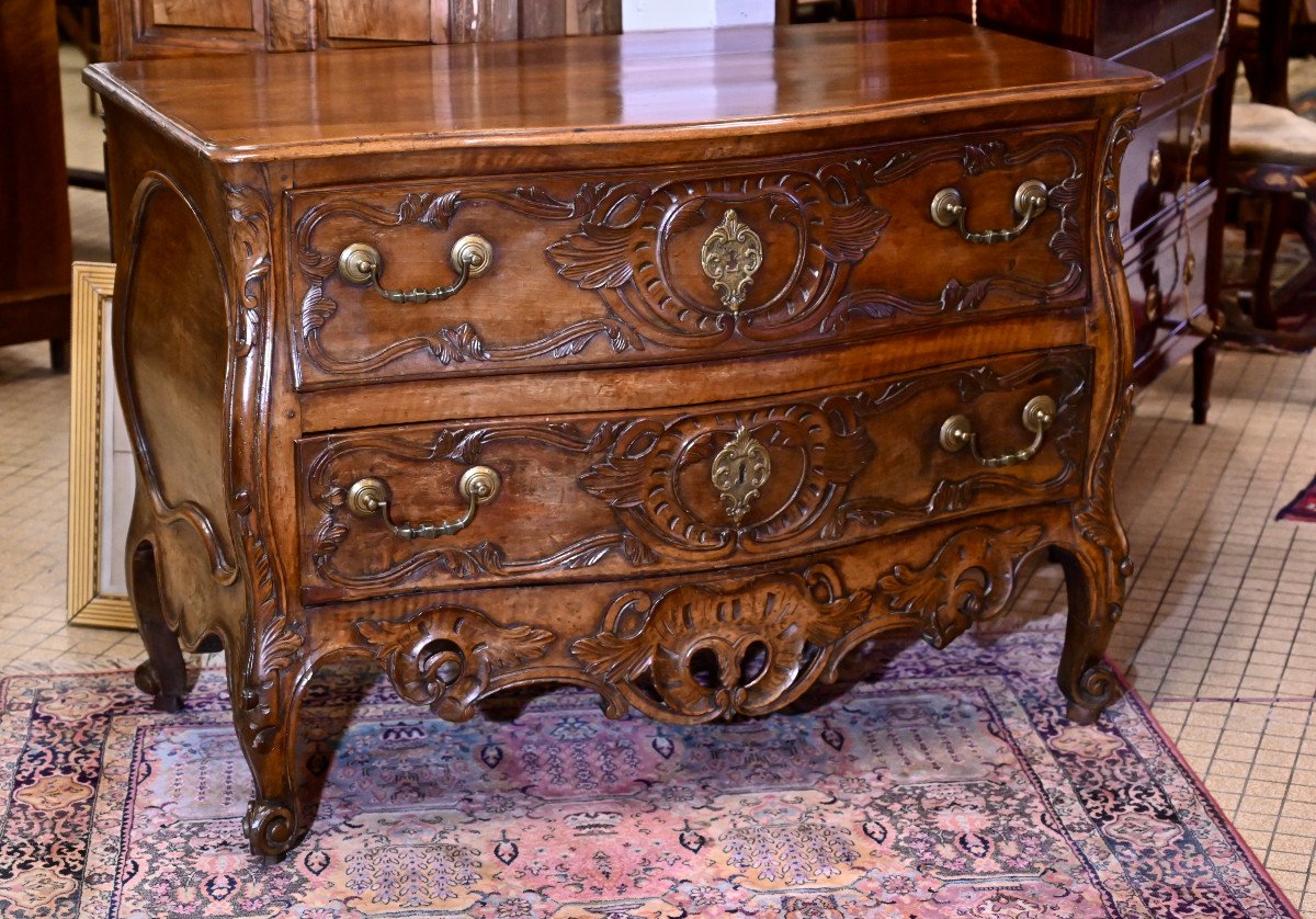 Commode Nimoise XVIII ème Noyer