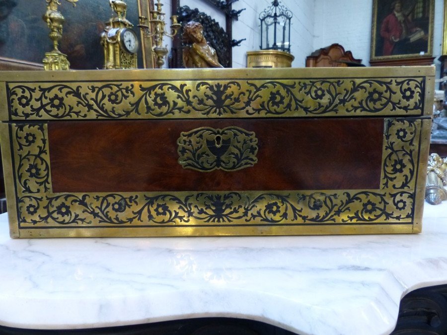 Large Writing Desk In  Copper Marquetry 19th Century.-photo-2