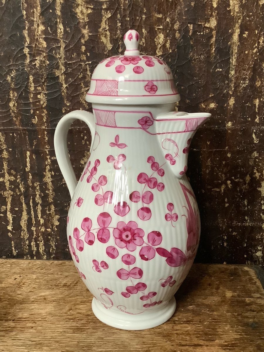 Coffee Pot With 19th Century Porcelain Coffee Cup.-photo-4