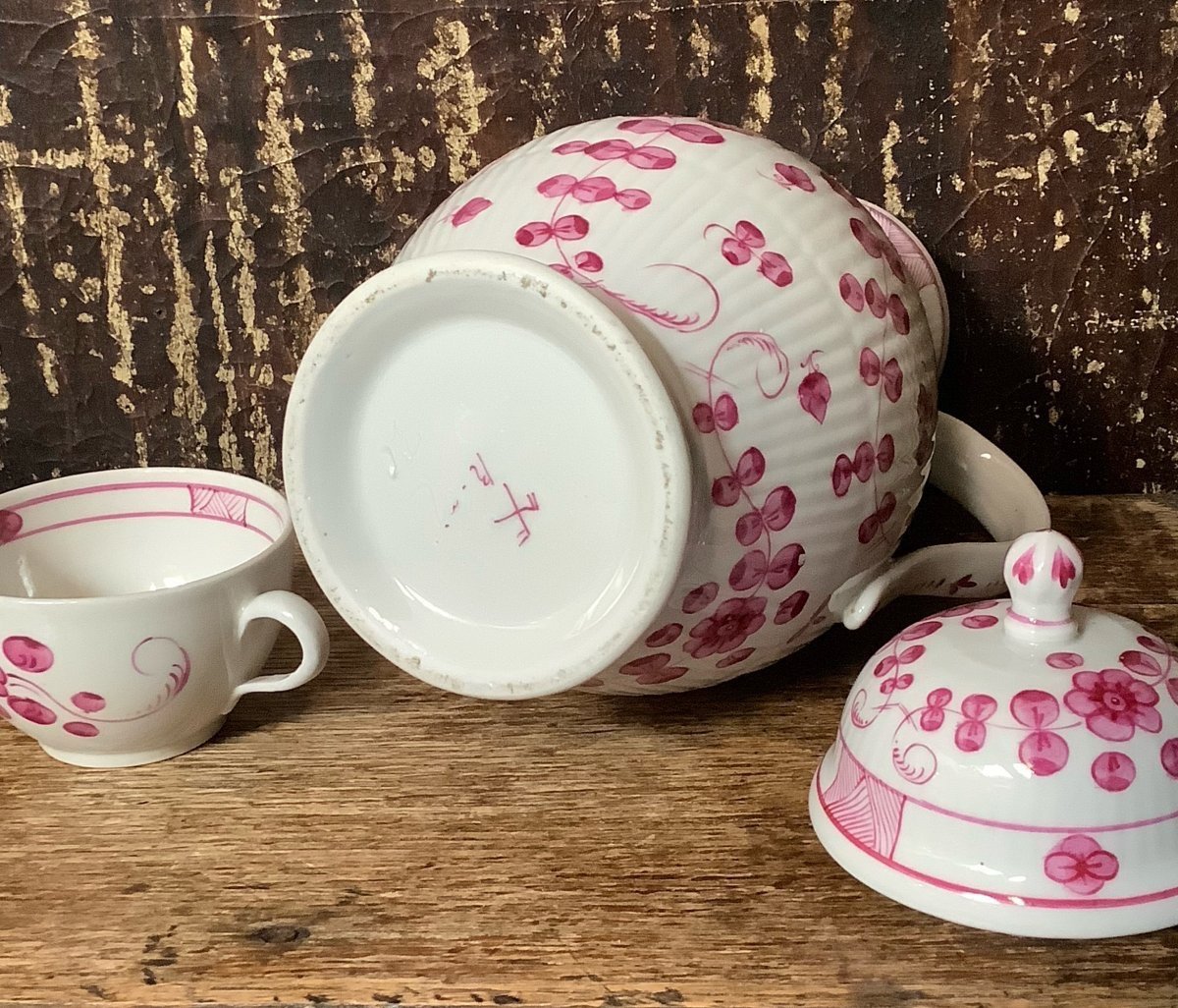 Coffee Pot With 19th Century Porcelain Coffee Cup.-photo-3