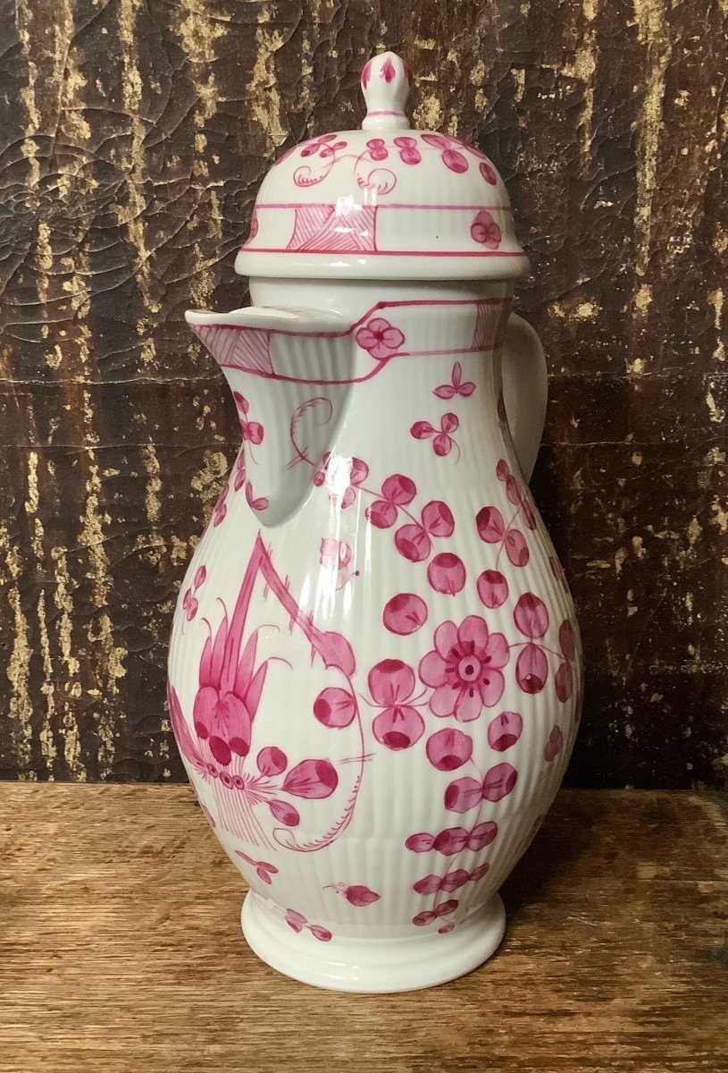 Coffee Pot With 19th Century Porcelain Coffee Cup.