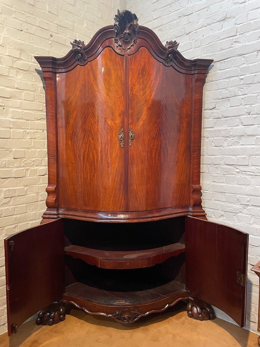 Beautiful Large Dutch Mahogany Corner Wardrobe 18thc.-photo-5