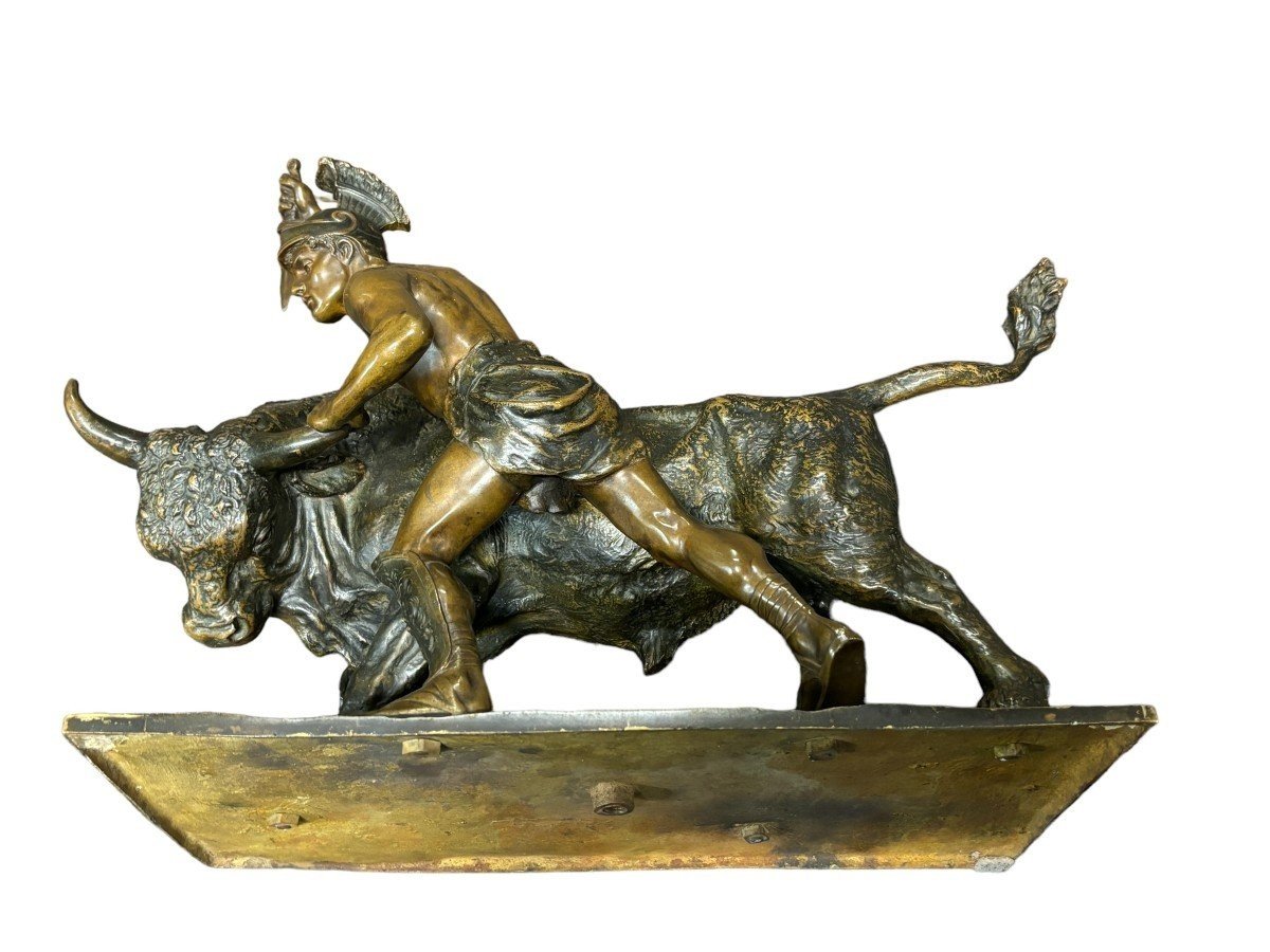 Beautiful Bronze Sculpture Representing A Gladiator Fighting A Bull 19thc.-photo-3