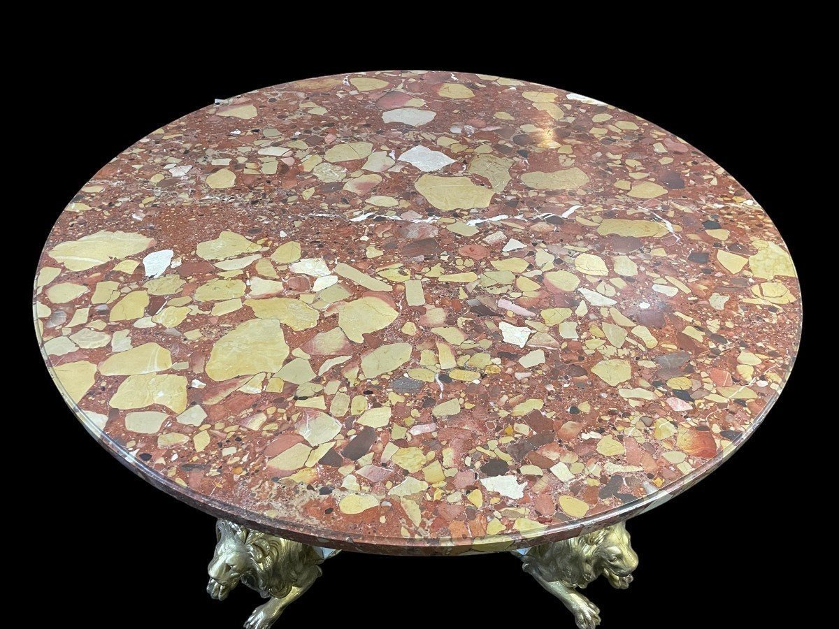 Middle Table In White And Gold Carved Wood, With Round Top In Aleppo Breche Marble.-photo-3