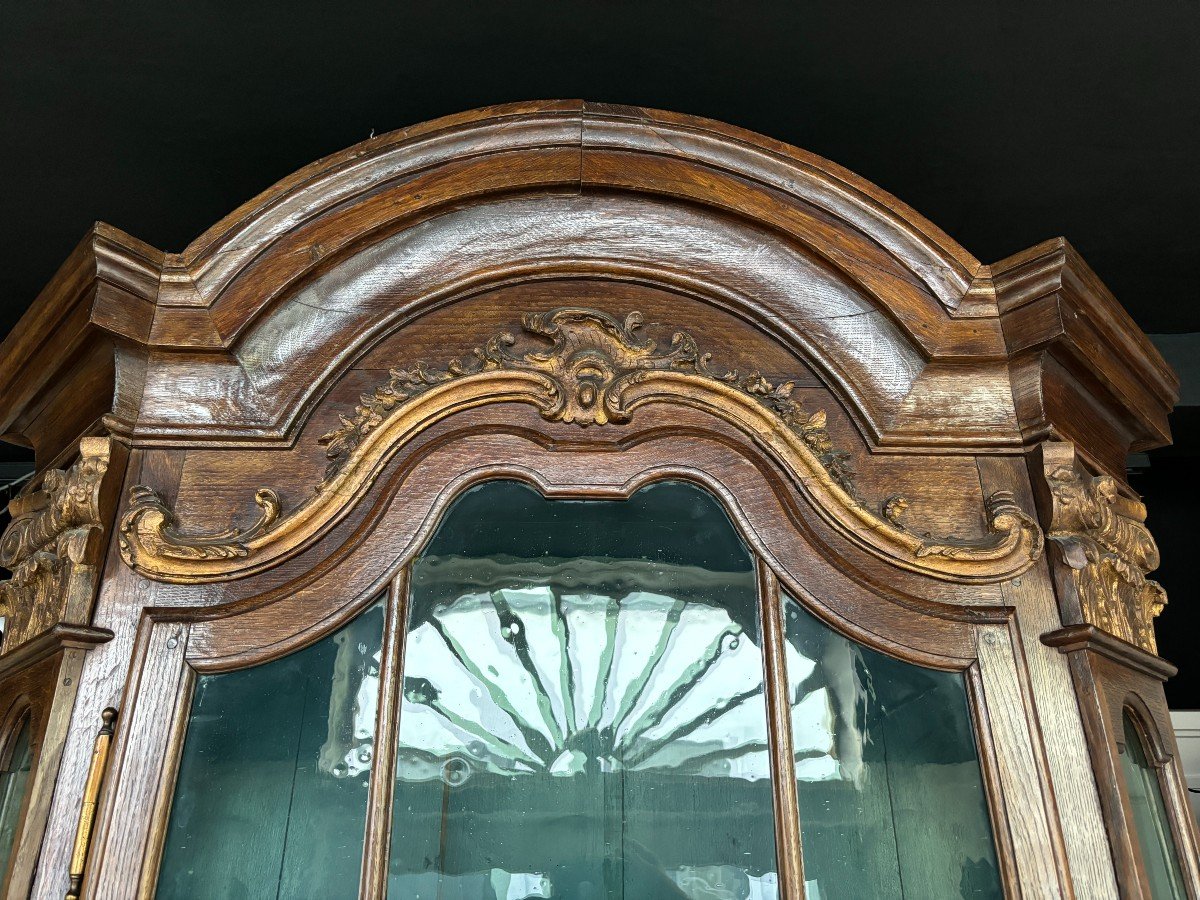 Beautiful 18th Century Oak Castle Display Cabinet.-photo-4