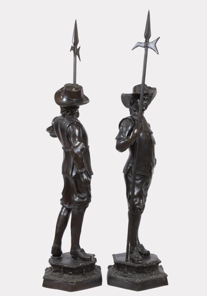 Pair Of Large Bronze Guardians / Soldiers 20th Century. (135 Cm)-photo-3