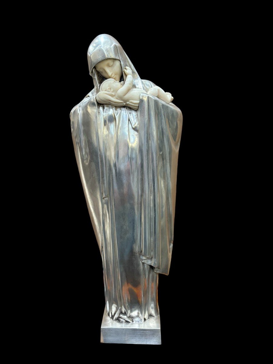 Beautiful French Art Deco Silvered Bronze Sculpture