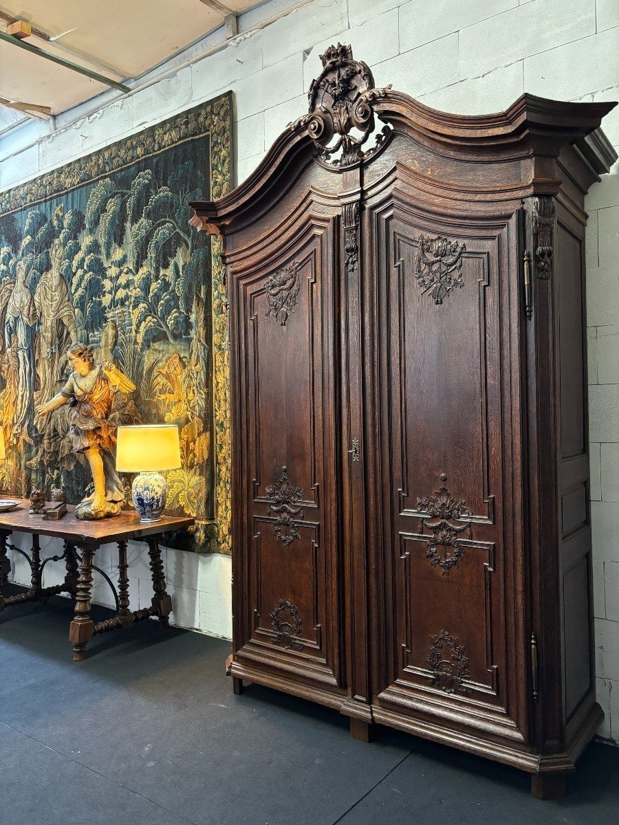 Large 2-door Oak Castle Cabinet From The 18th Century.-photo-8