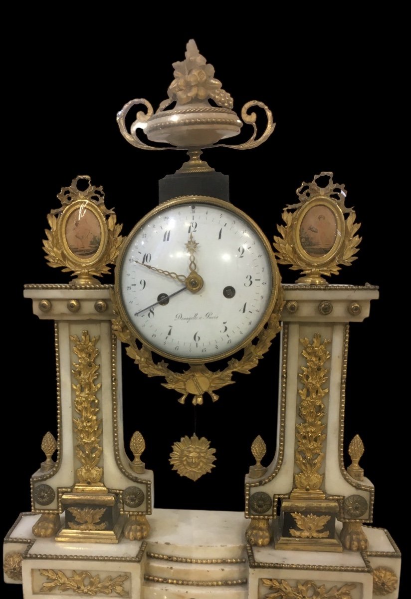 Louis XVI Clock Circa 1790 In White Marble 