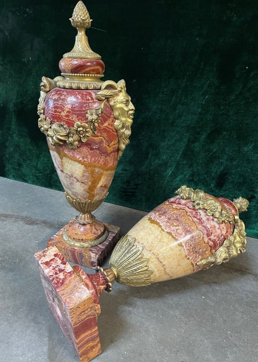 Pair Of Large Beautifully Coloured Marble Cassolettes 19th Century (56 Cm).-photo-4