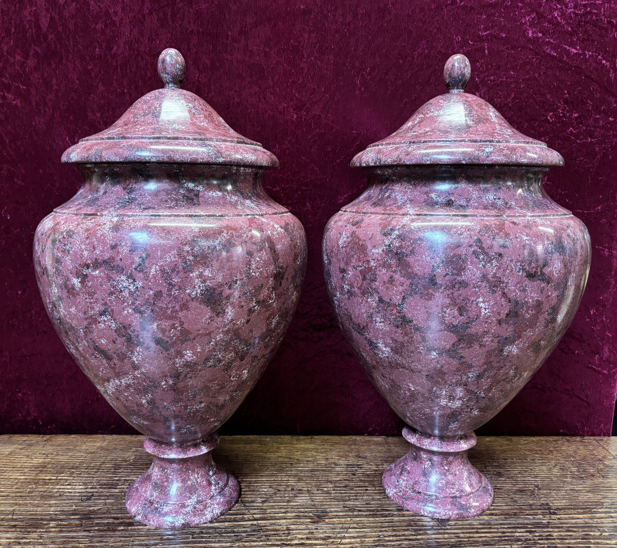 Pair Of Wooden Lidded Vases Painted In Imitation Of Porphyry, 20th Century. (62 Cm)-photo-8