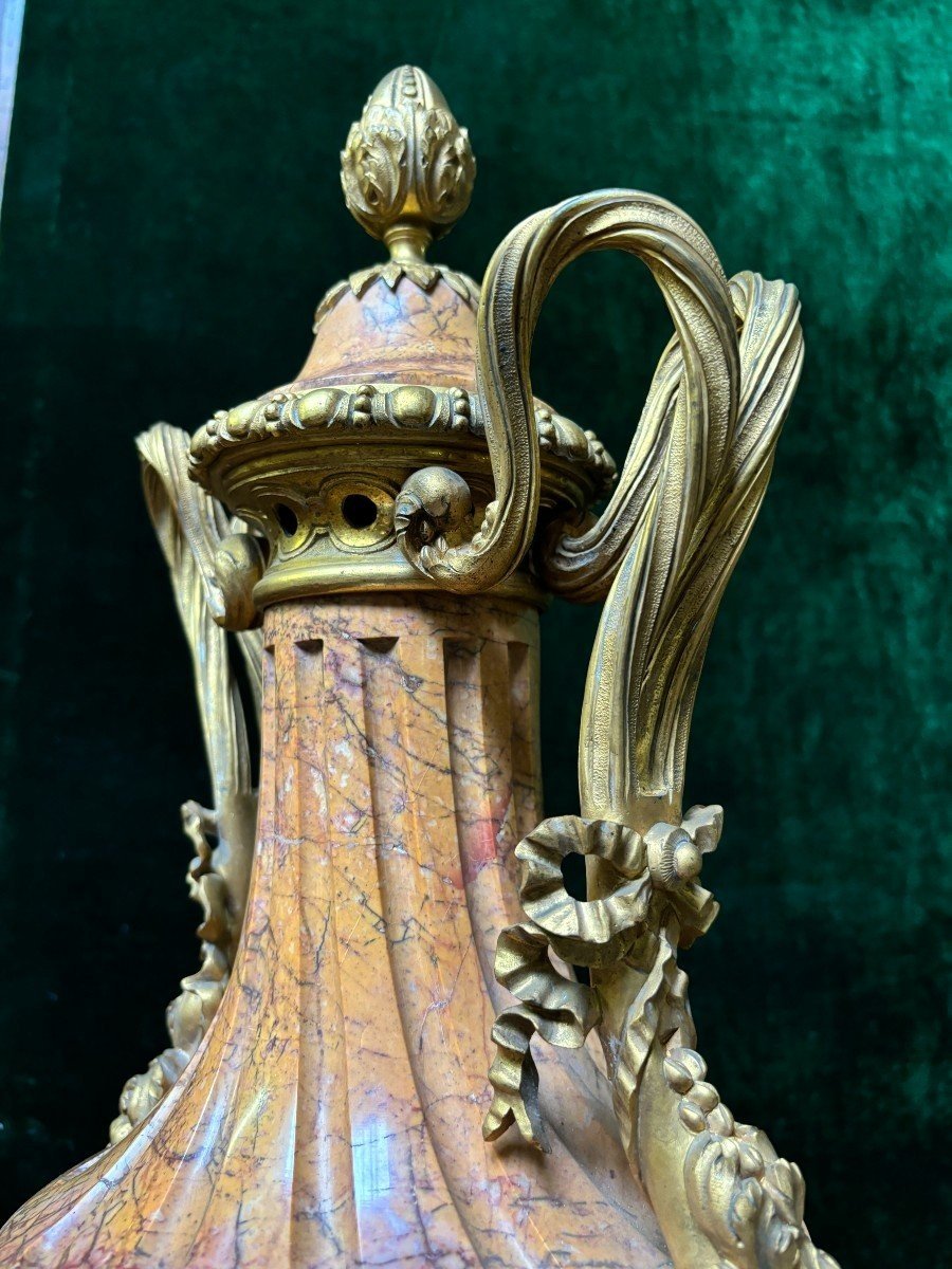 Pair Of Large 19th Century Marble And Gilt Bronze Castle Vases (80 Cm!)-photo-3