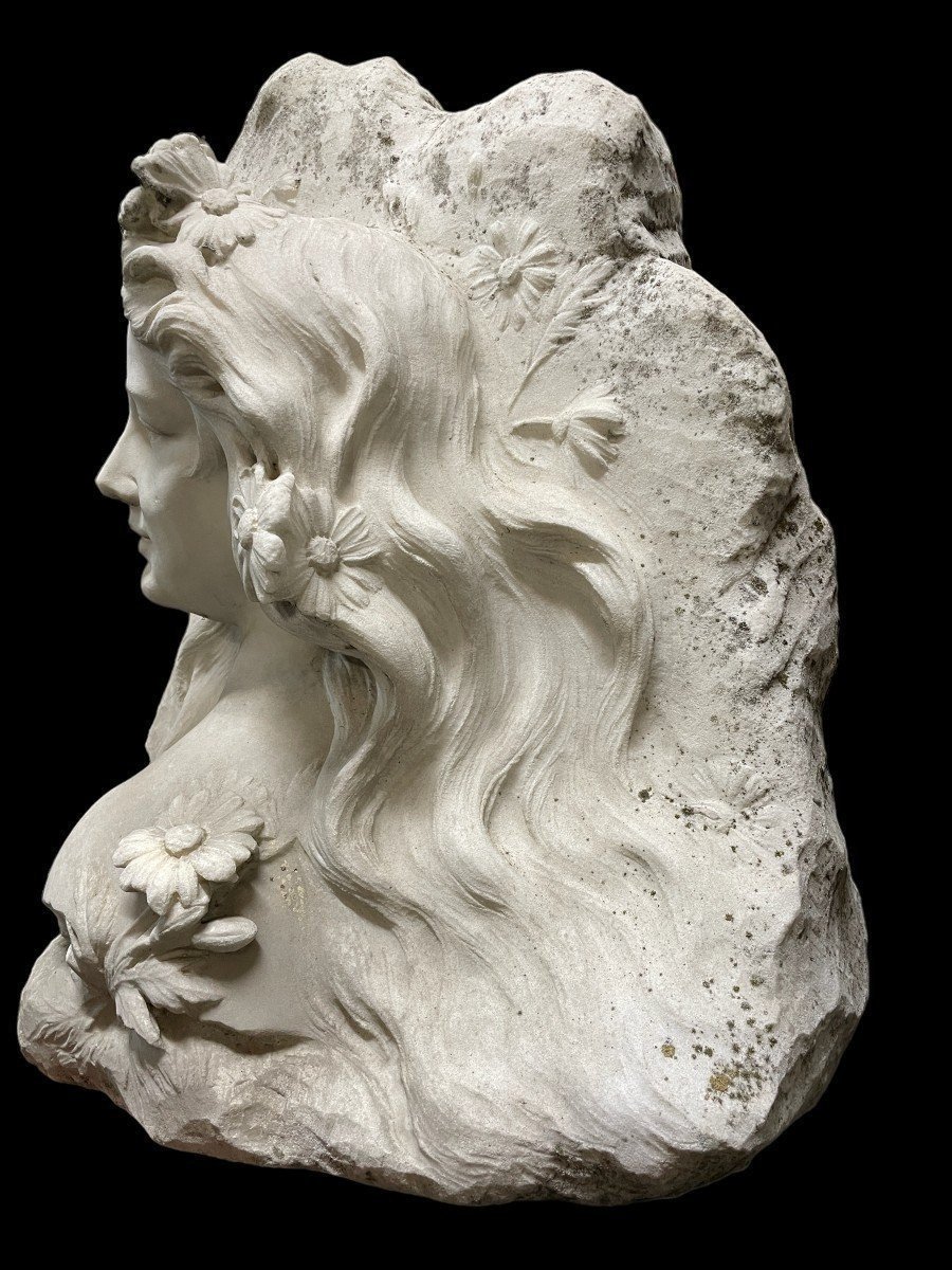 Sculpture  Art Nouveau En Marbre Blanc Représentant Une Jeune Femme-photo-7