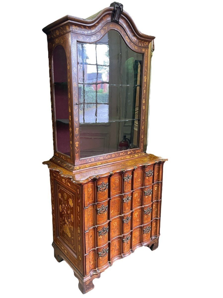 Elegant Marquetry Display Cabinet, Late 18th-early 19th Century.-photo-2