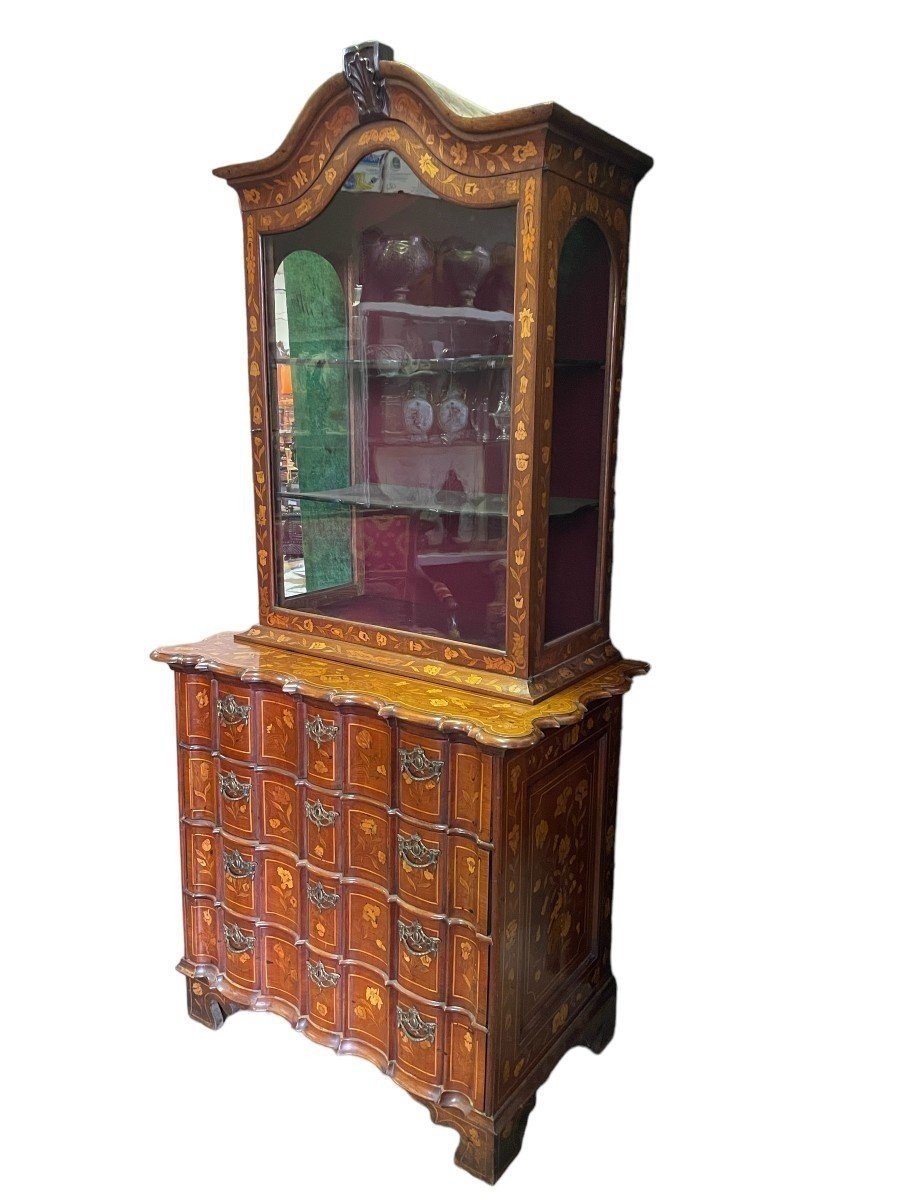 Elegant Marquetry Display Cabinet, Late 18th-early 19th Century.-photo-3