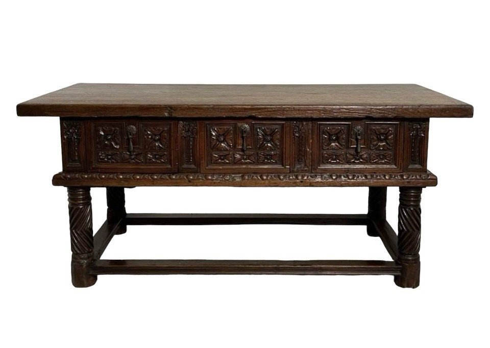 Very Beautiful 17th Century Spanish Chestnut Wood Table.-photo-2