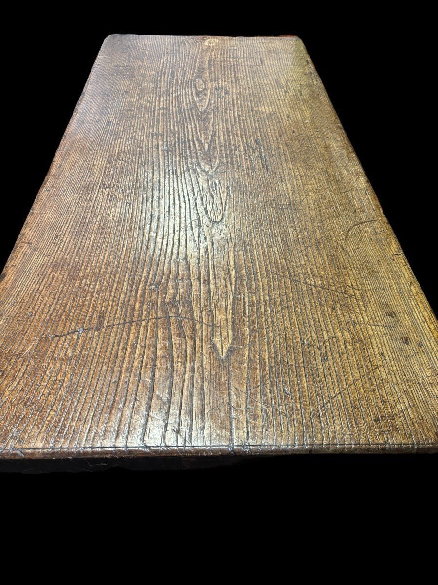 Very Beautiful 17th Century Spanish Chestnut Wood Table.-photo-4