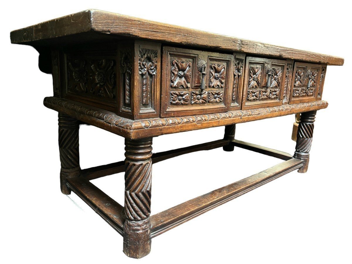 Very Beautiful 17th Century Spanish Chestnut Wood Table.-photo-8