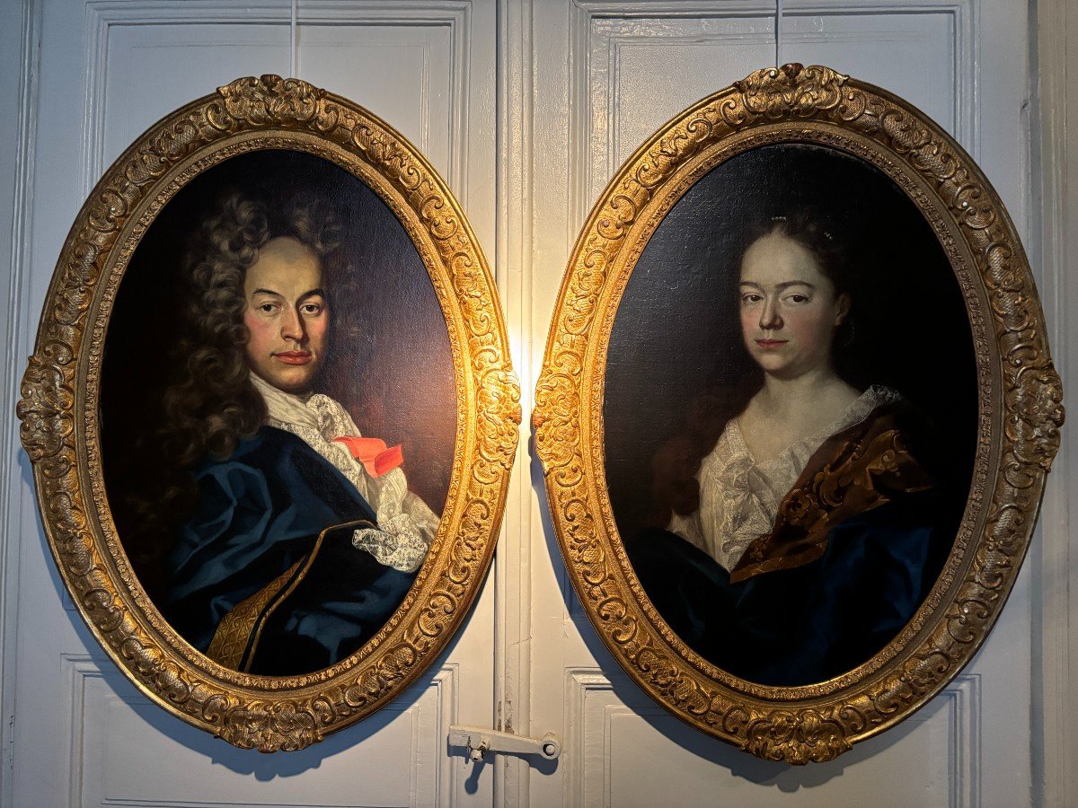 Pair Of Oval Portrait Paintings "nobles" 18th Century.-photo-4