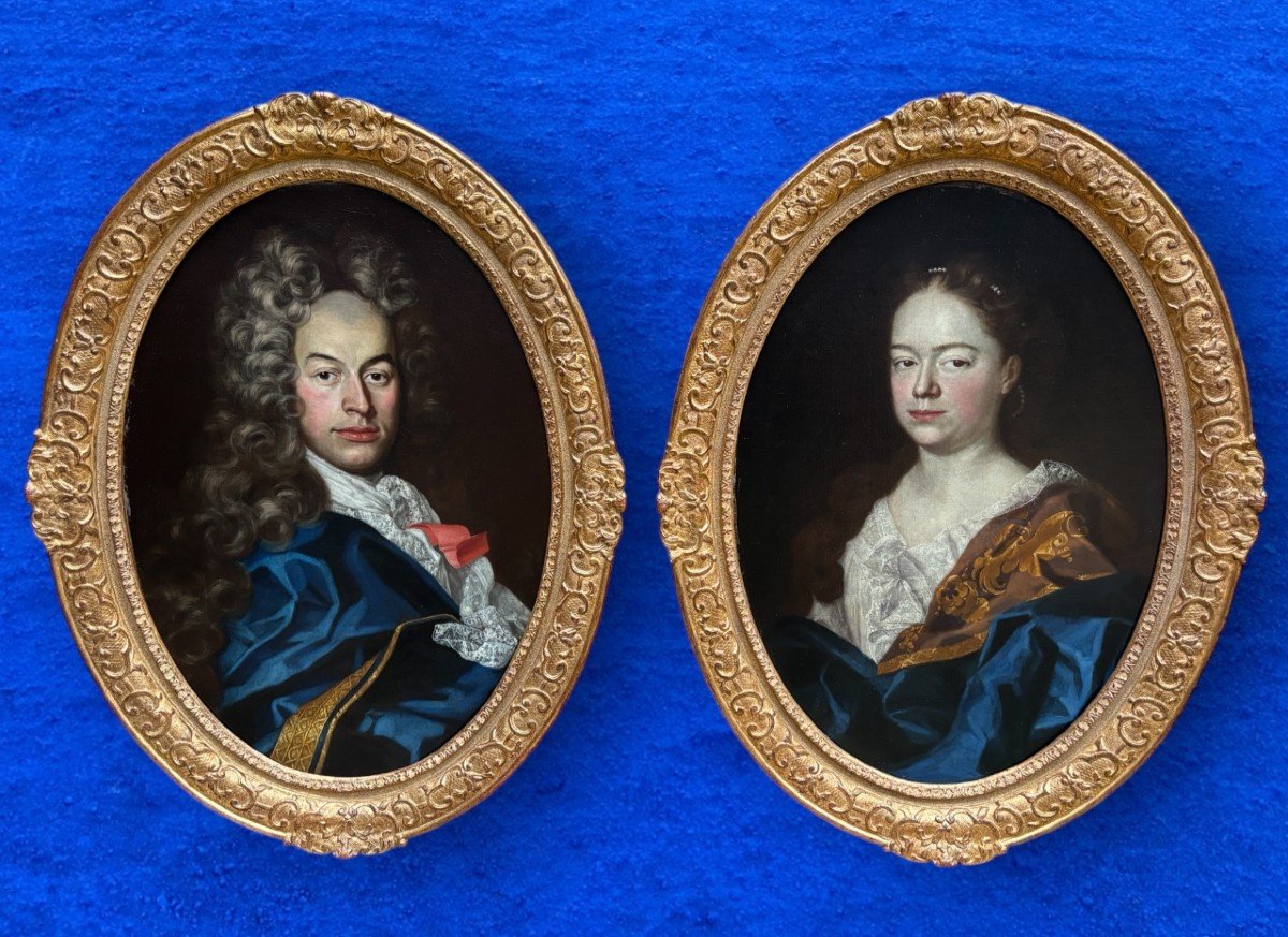 Pair Of Oval Portrait Paintings "nobles" 18th Century.-photo-8