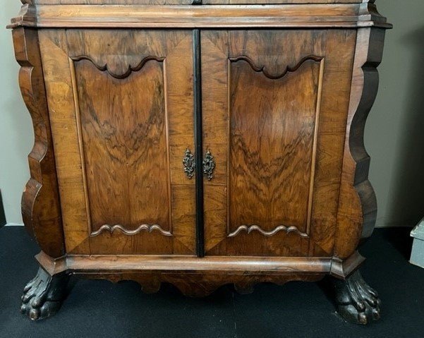 Beautiful 4-door Walnut Cabinet, Holland 18th Century.-photo-3