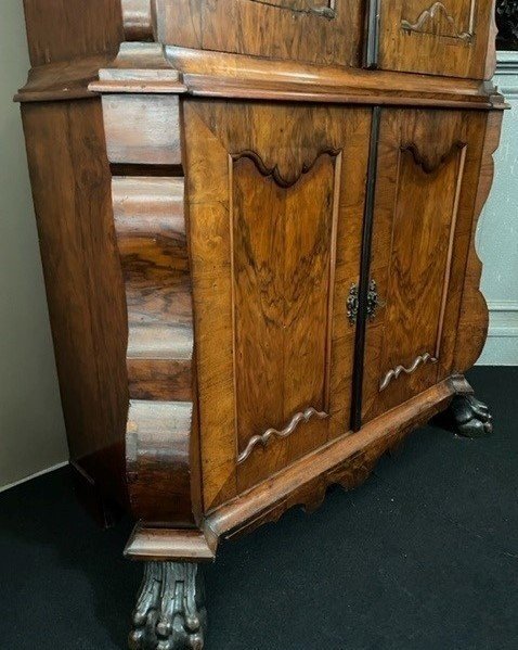 Beautiful 4-door Walnut Cabinet, Holland 18th Century.-photo-5