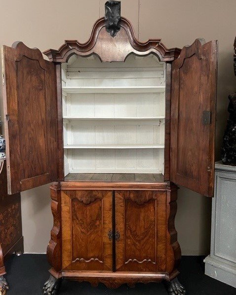 Beautiful 4-door Walnut Cabinet, Holland 18th Century.-photo-6