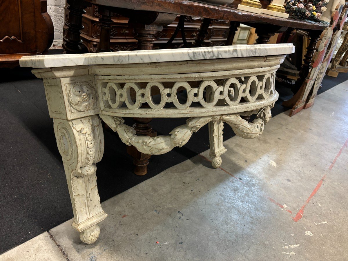 Beautiful Louis XVI Style Wall Console In Painted Wood, 18th Century. 