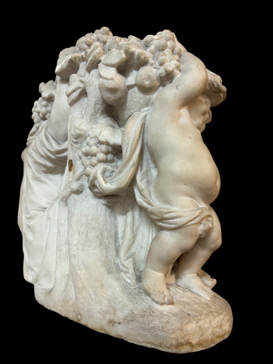 Sculpture « Femme Et Putti Portant Des Corbeilles De Fruits » En Marbre De Carrare 19ème.-photo-4