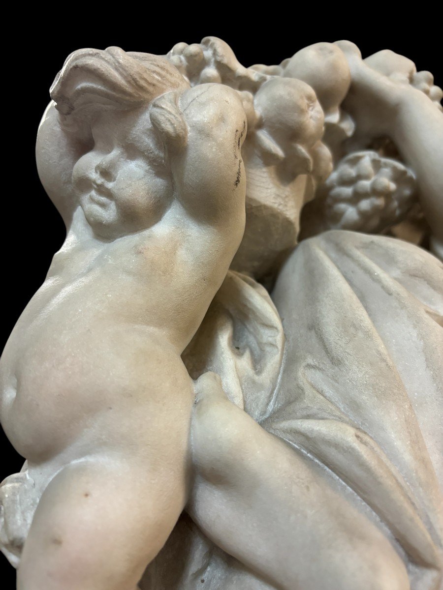 Sculpture « Femme Et Putti Portant Des Corbeilles De Fruits » En Marbre De Carrare 19ème.-photo-6